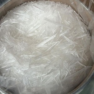 CAS 89-78-1, DL-Menthol crystals, C10H20O